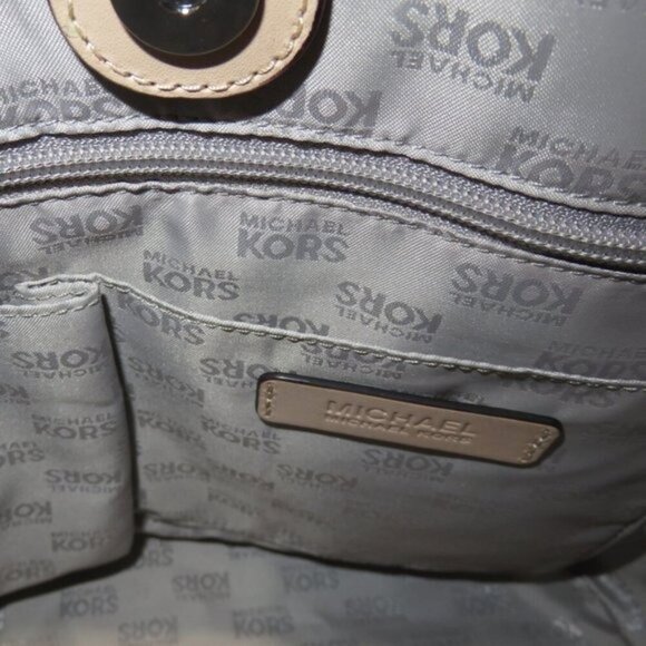 Michael Kors Grey Saffiano Leather Bucket Bag Tote Handbag Satchel - Picture 9 of 14